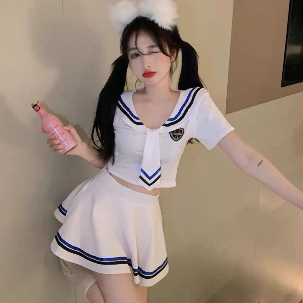 cosplay福利图片-白色jk少女 - 哔哩哔哩